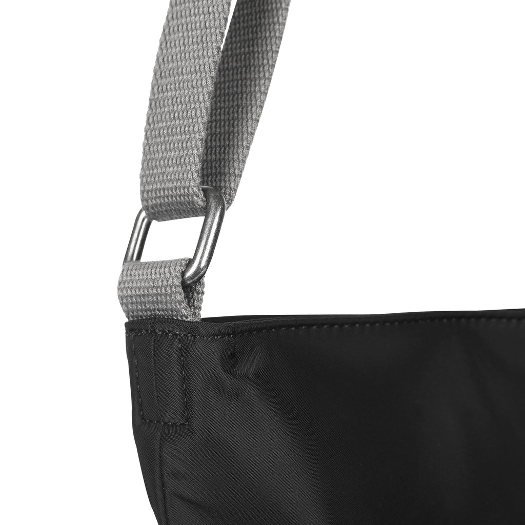Kennington Crossbody in Black