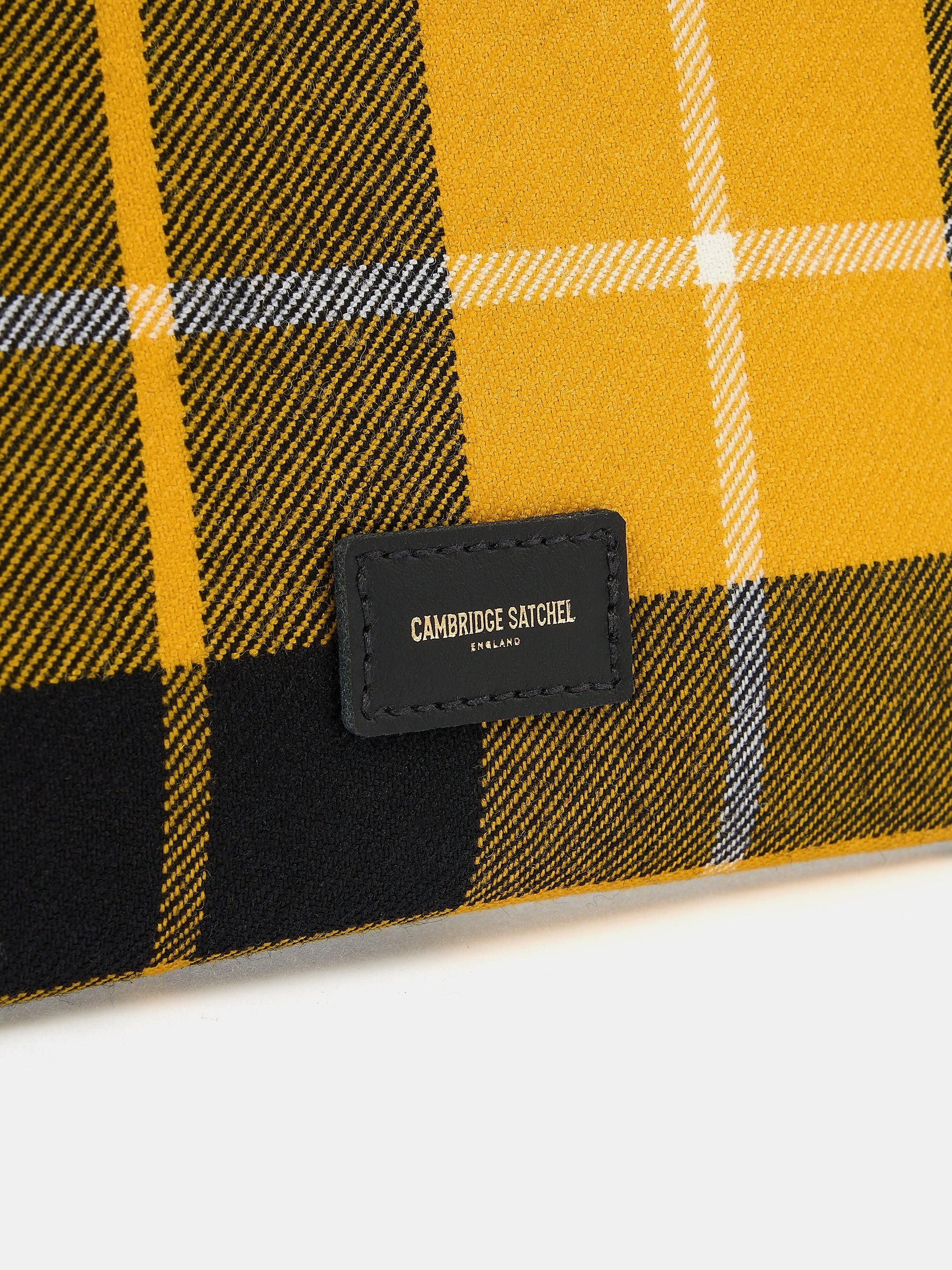 The Twist Lock Pouch - Black with Yellow Tartan
