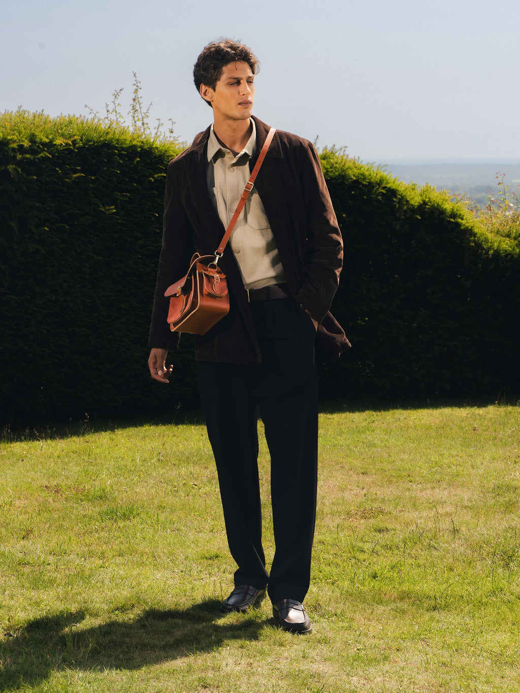 The Traveller - Cinnamon with Suede