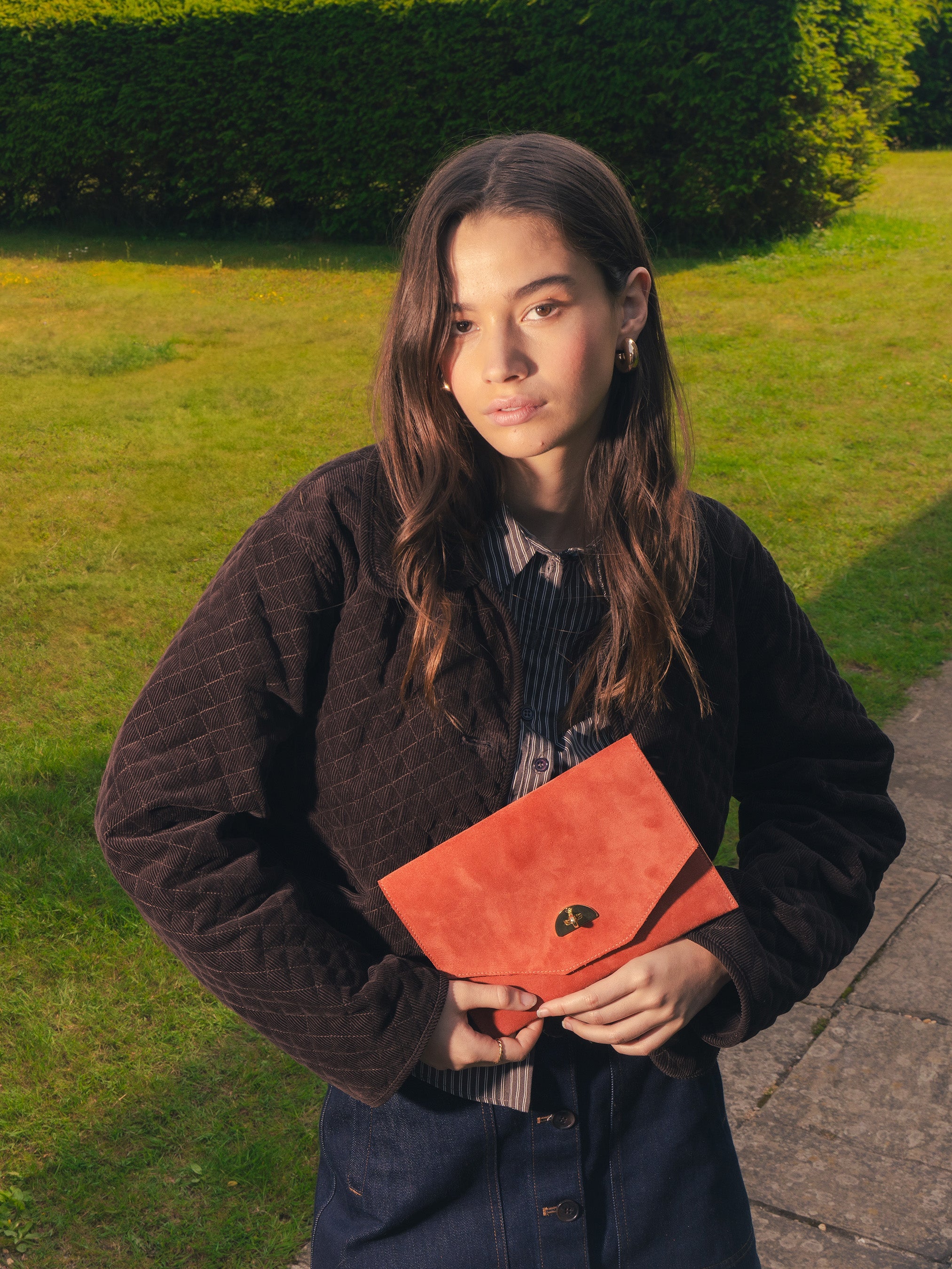 The Twist Lock Pouch - Cinnamon with Suede