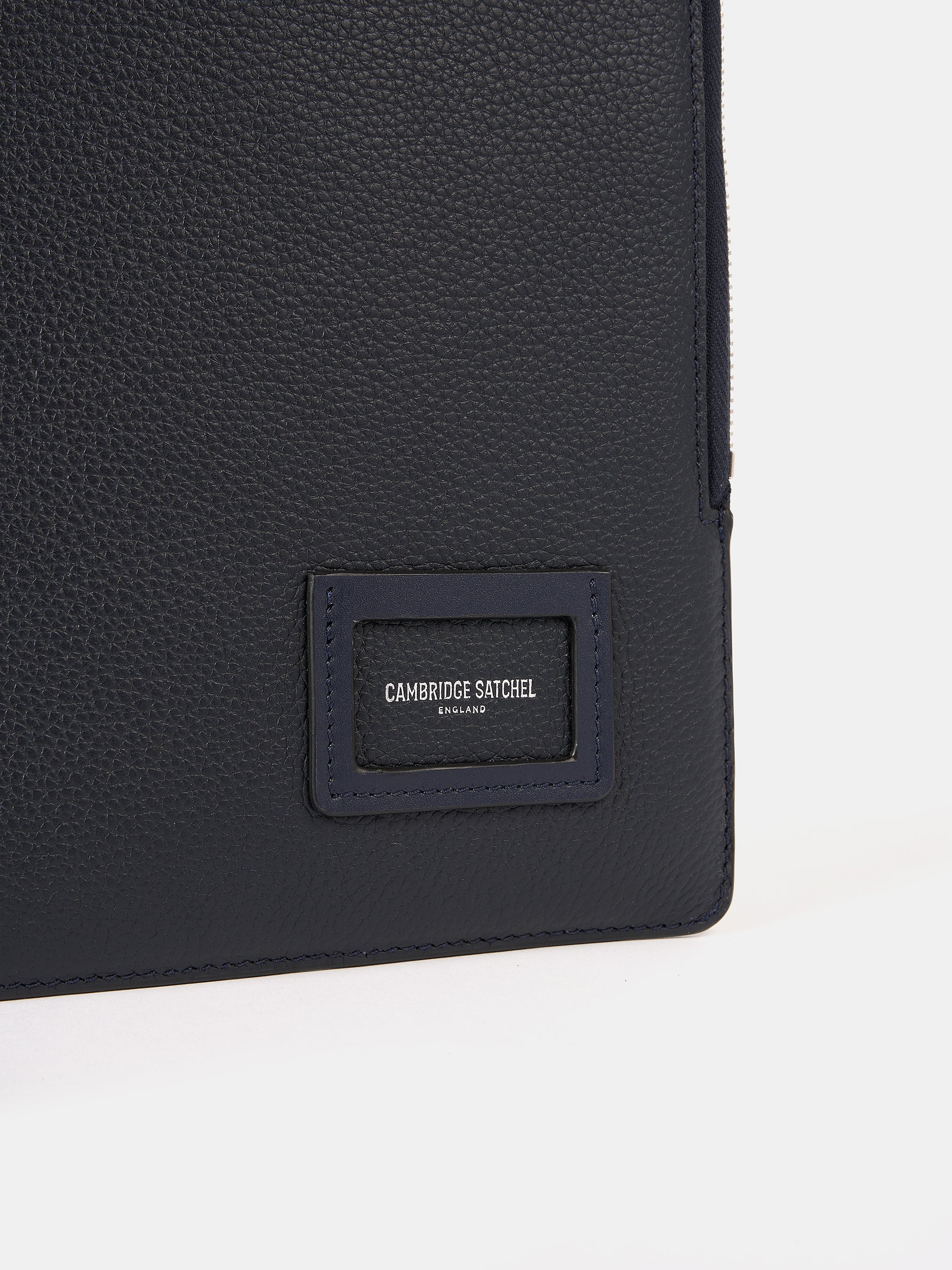 The Zipped Folio - Ink Calf Grain