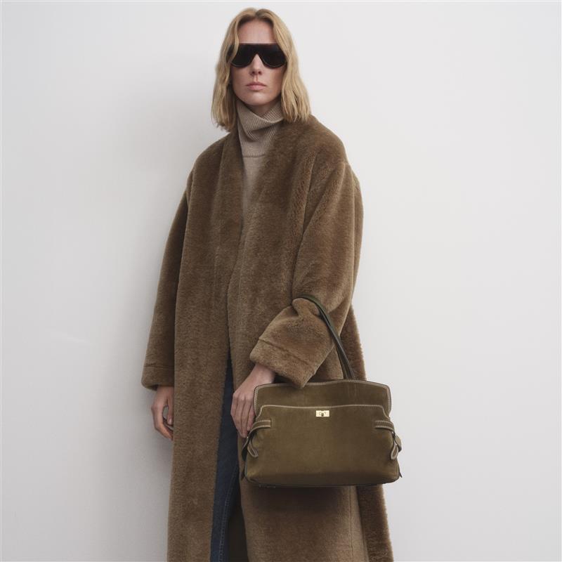 Wilson Stitch Shoulder Bag